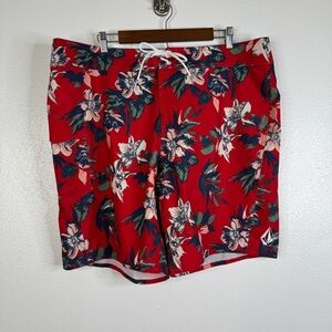 Volcom Men’s Red Floral Board Shorts Size 40